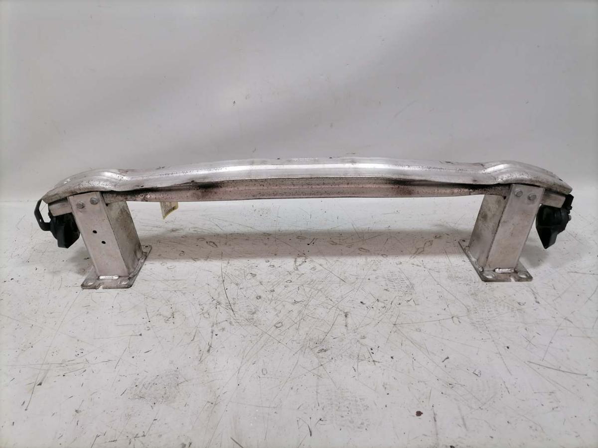 Audi A4 8K B8 original Tr&auml;ger Verst&auml;rkung Sto&szlig;stange Stossf&auml;nger vorn Bj.2009